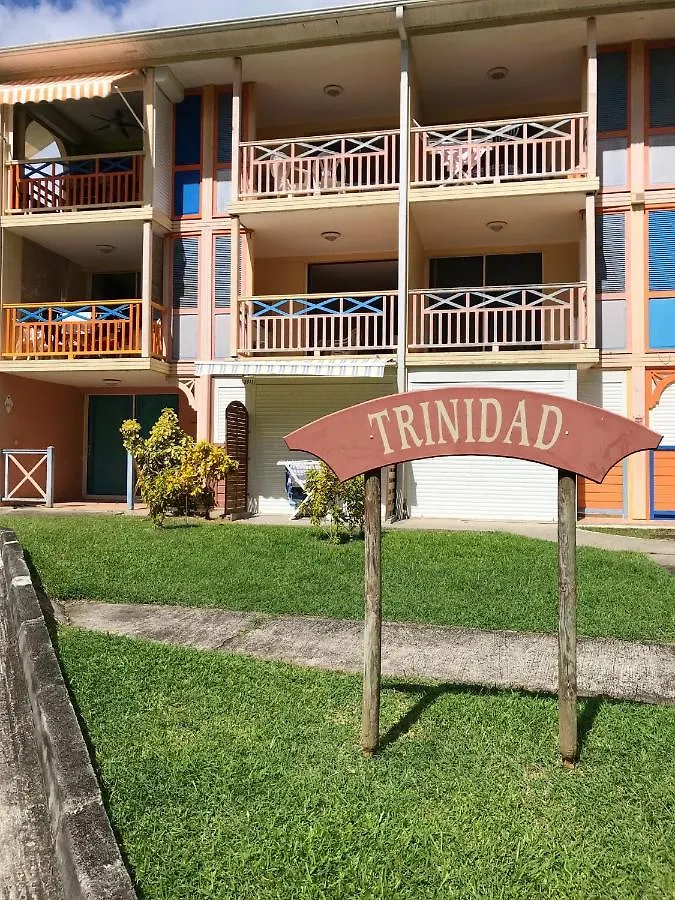 Studio Avec Balcon Et Vue Sur Jardin A Sainte Anne 25 M² Parking Inclus Sainte-Anne