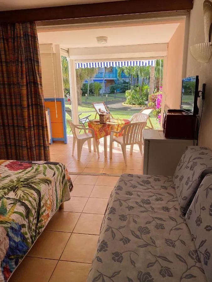 Studio Avec Balcon Et Vue Sur Jardin A Sainte Anne 25 M² Parking Inclus Apartment Sainte-Anne