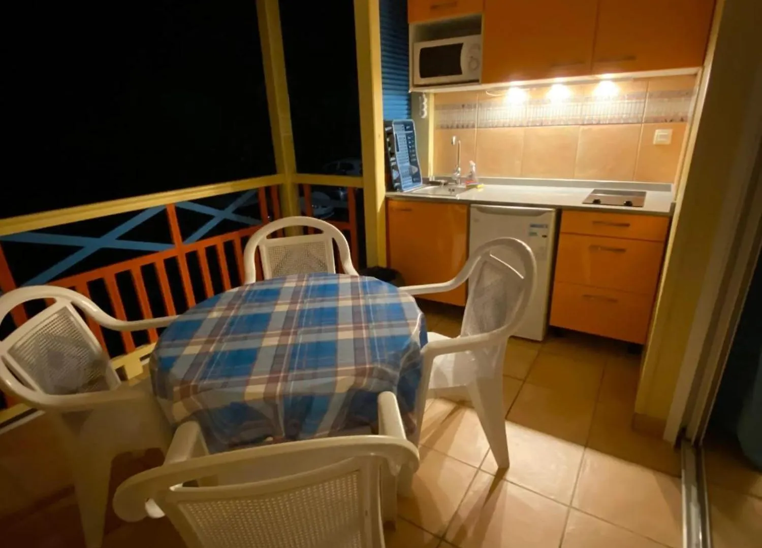 Studio Avec Balcon Et Vue Sur Jardin A Sainte Anne 25 M² Parking Inclus Sainte-Anne